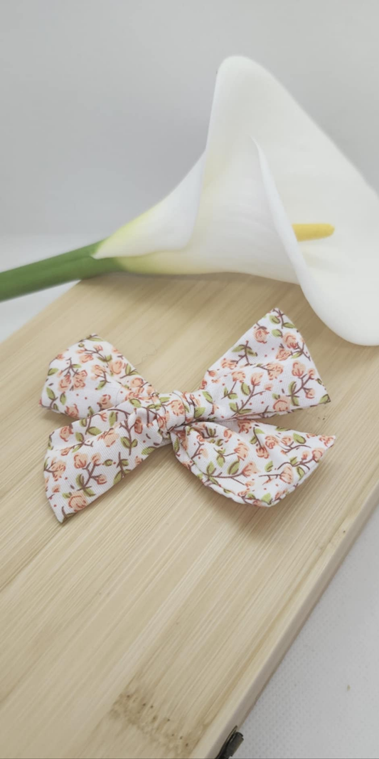 Barrette grand nœud Fleuri