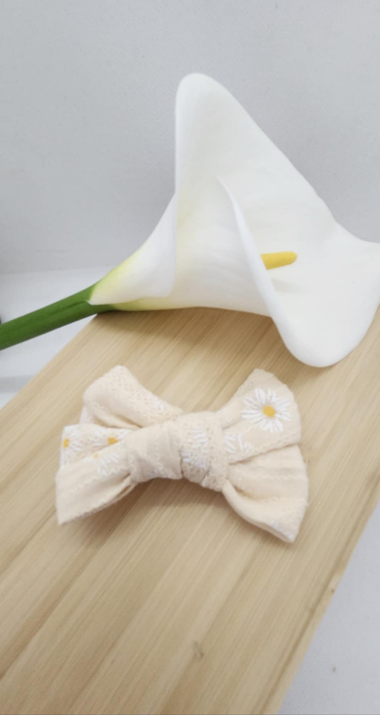 Barrette grand nœud beige